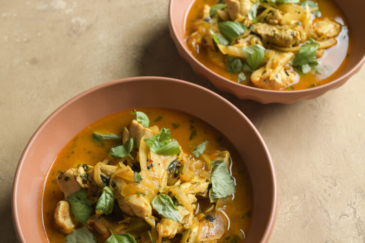 Braised chicken with fennel and saffron recalls flavors of Provence